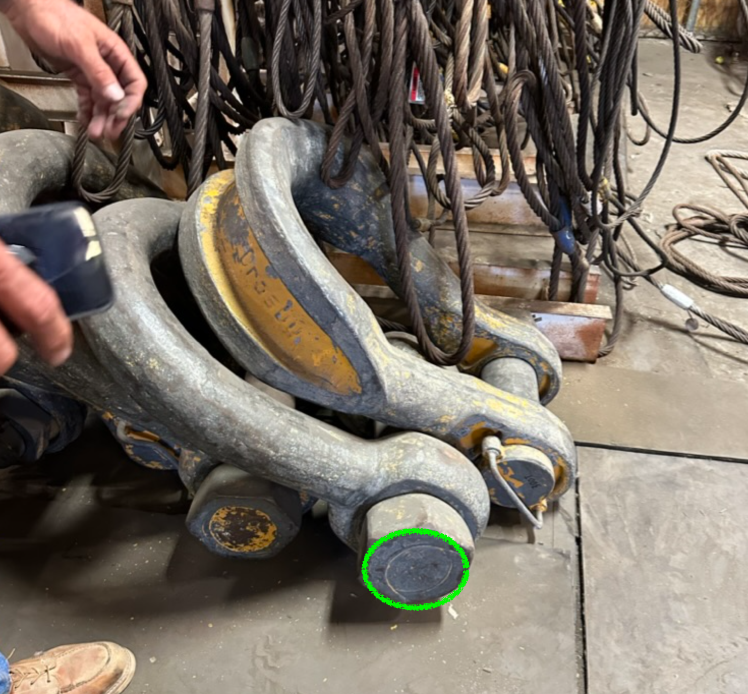 Rigging Shackles.png